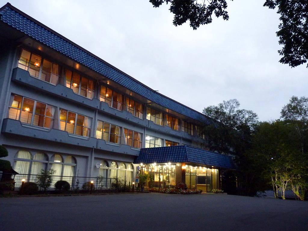 Kusatsu Skyland Hotel Bagian luar foto