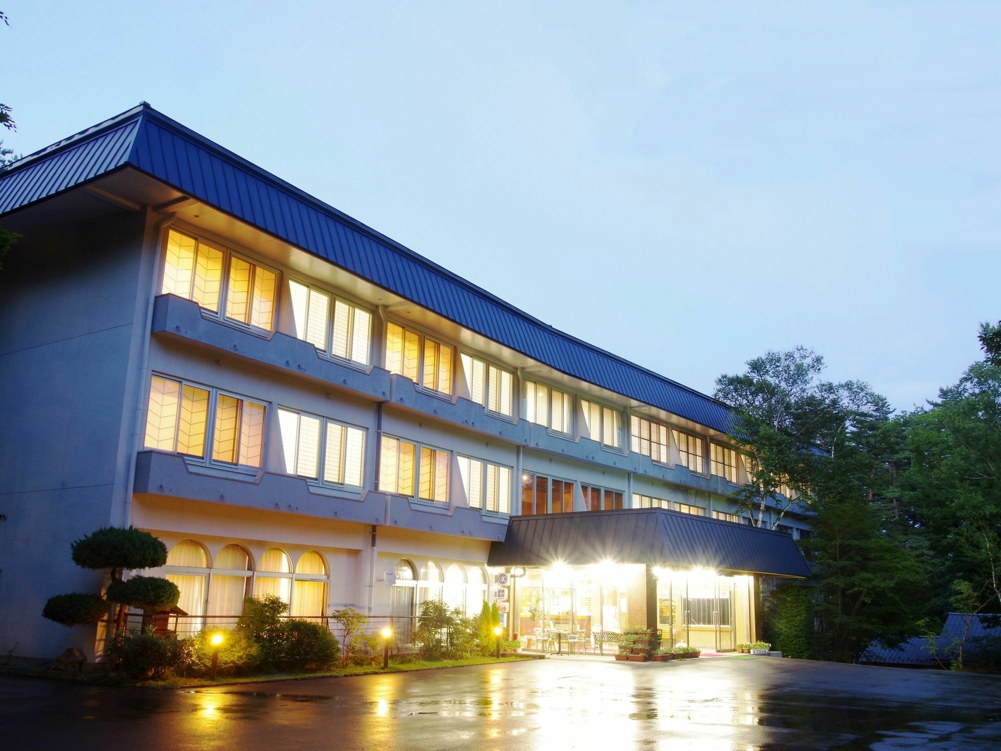 Kusatsu Skyland Hotel Bagian luar foto
